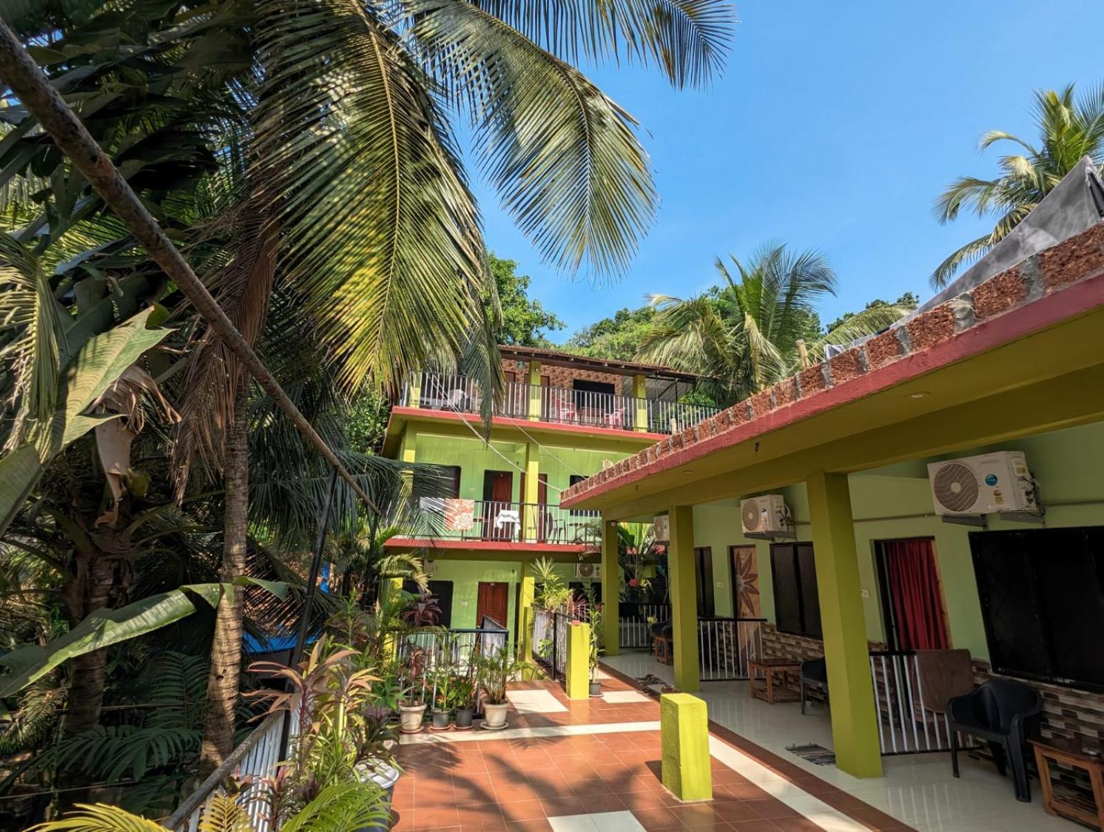 Luciano Guest House Arambol Exteriör bild
